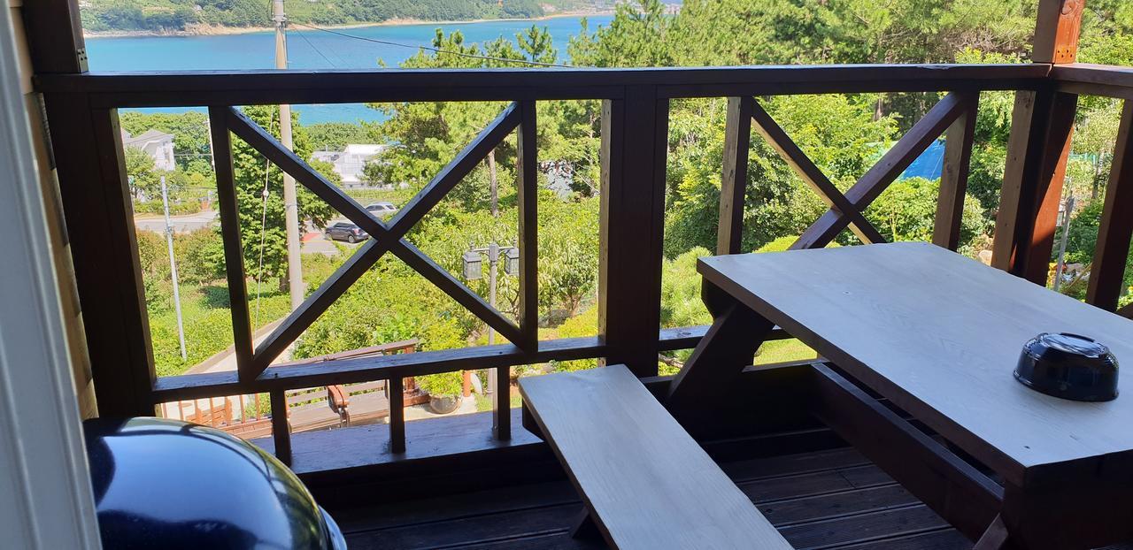 Travel Sketch Pension Geoje Exterior photo